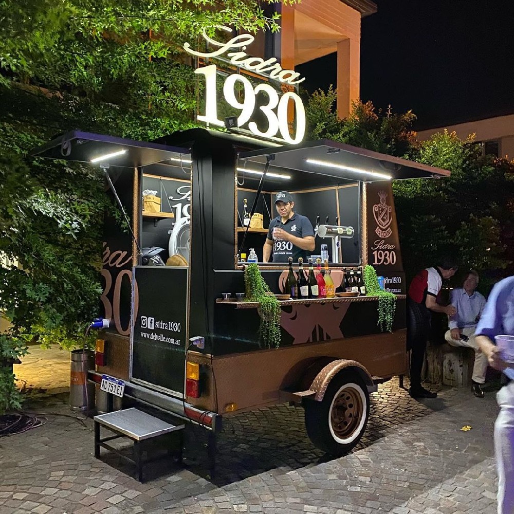 EU hot sell food cart cheap prices modern design used food truck trailer for sale